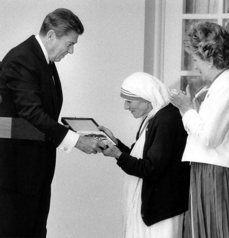Mother Teresa is Awarded the Nobel Peace Prize
