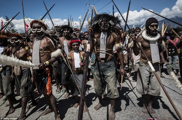 Defeats Zhongdu Tribe