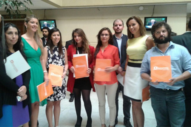 Proyecto de ley contra el acoso sexual callejero ingresa al Parlamento