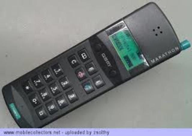 Siemens S1: primer teléfono GSM de la firma.