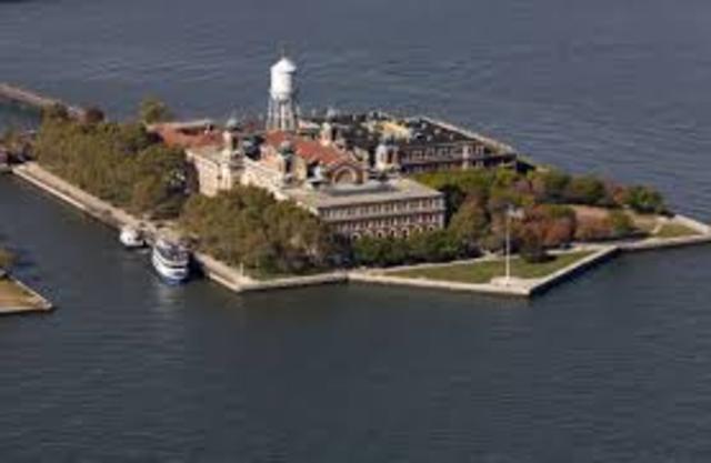 immigrantion traffic slows