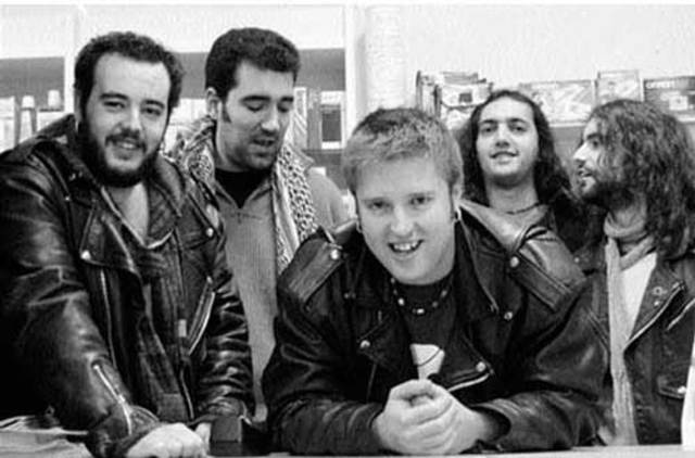 Se forma el grupo "La patera"