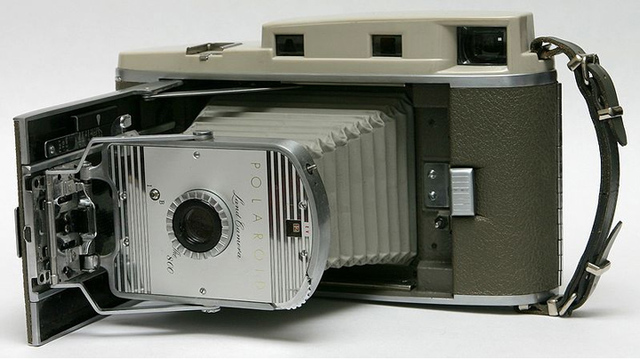 POLAROID CAMERA