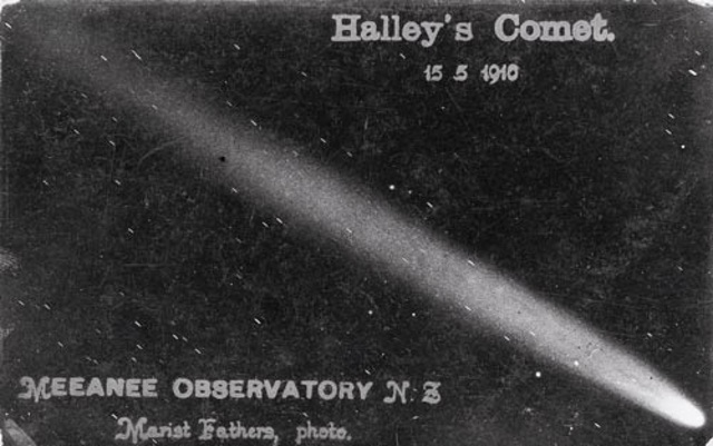 Grace see's the Haley's Comet