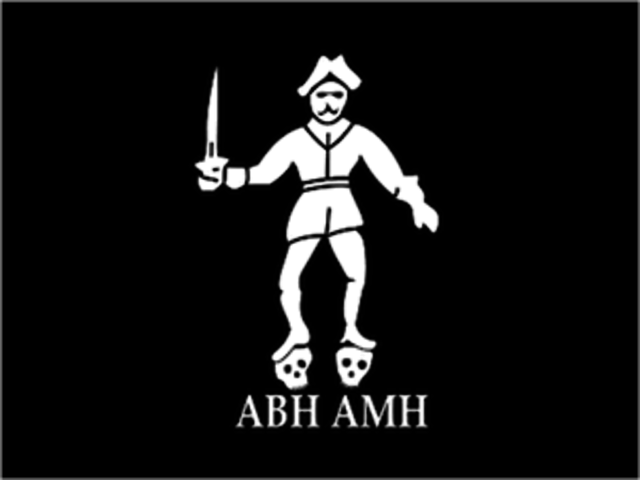 Bartholomew Roberts changes his Jolly Roger