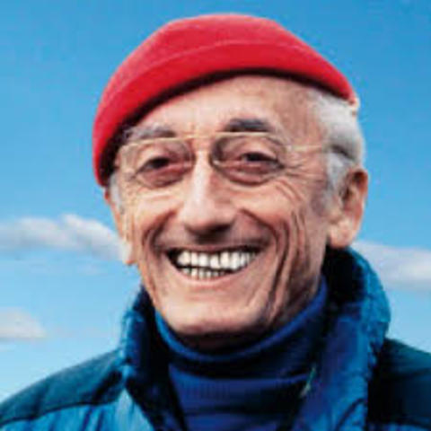JAQUES COUSTEAU