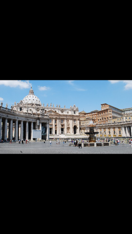 Donato Bramante begins to rebuild St. Peters, Rome