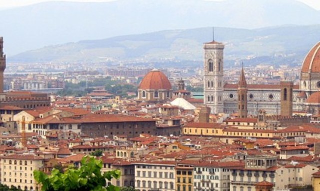 o cavaleiro chega a Floreça.