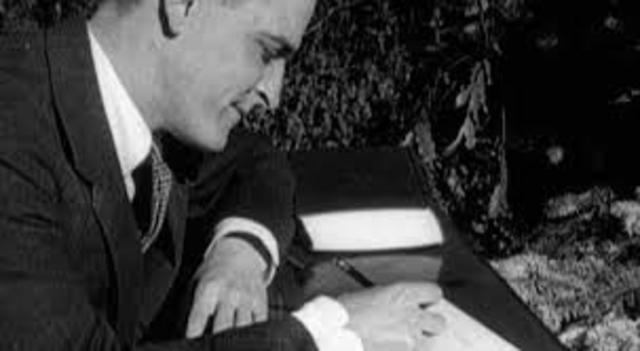 1939, free lance writer