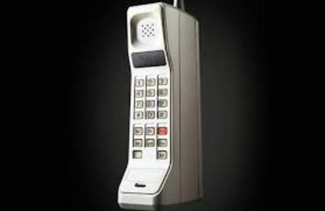 Primeros teléfonos móviles