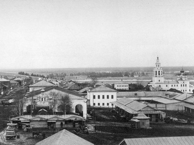 Официальное возведение Чердыни в ранг города.