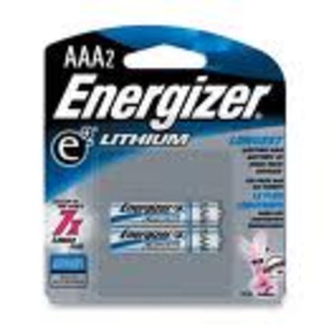 Primera pila AAA de litio