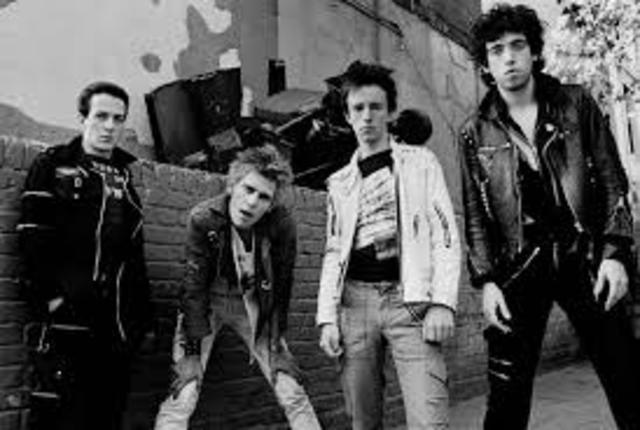 Punk (Album the clash )-Police and Thieves