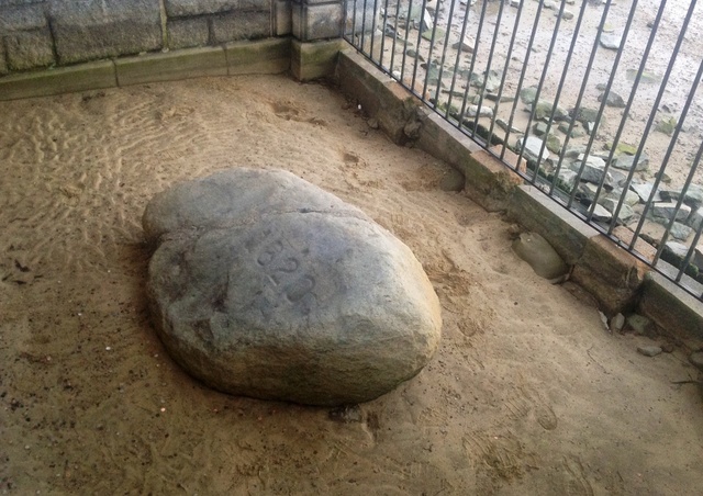 Pilgrims land at Plymouth Rock.