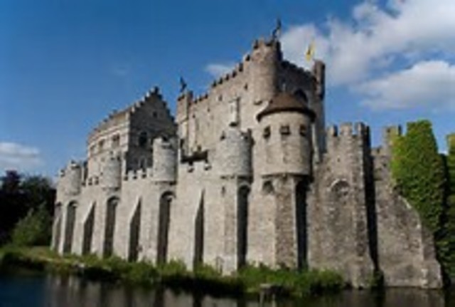 Chegada a Bruges e partida a Flandres