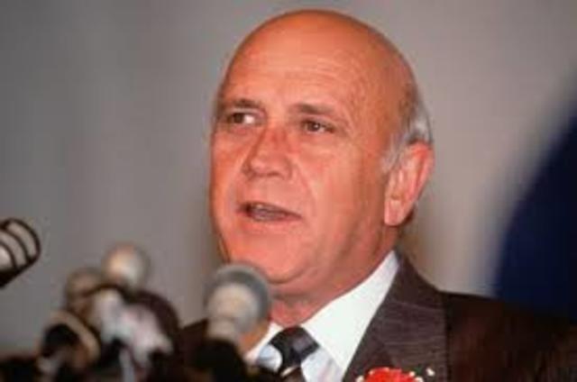 De Klerk repeals apartheid Laws