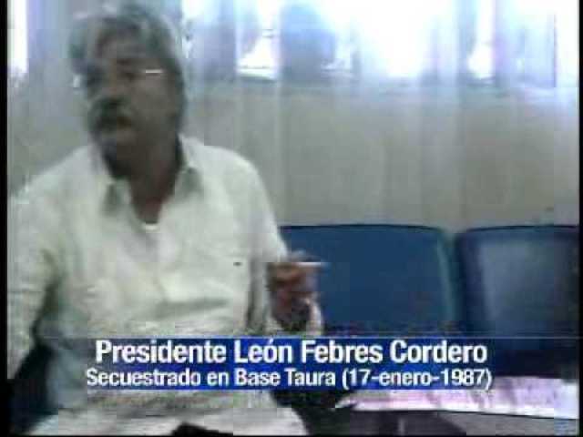 Comandos de la Fuerza Aérea secuestran al Pdte. Febres-Cordero
