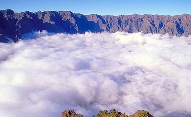 HIPÓTESIS CRÁTERES DE ELEVACIÓN