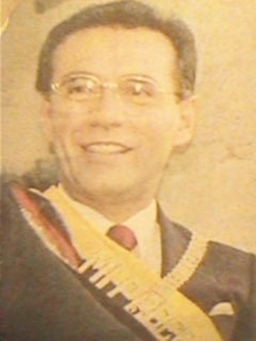 Jamil Mahuad  triunfador de las elecciónes presidenciales