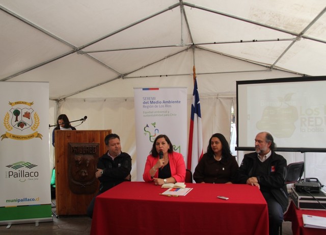 Firma del compromiso en Paillaco