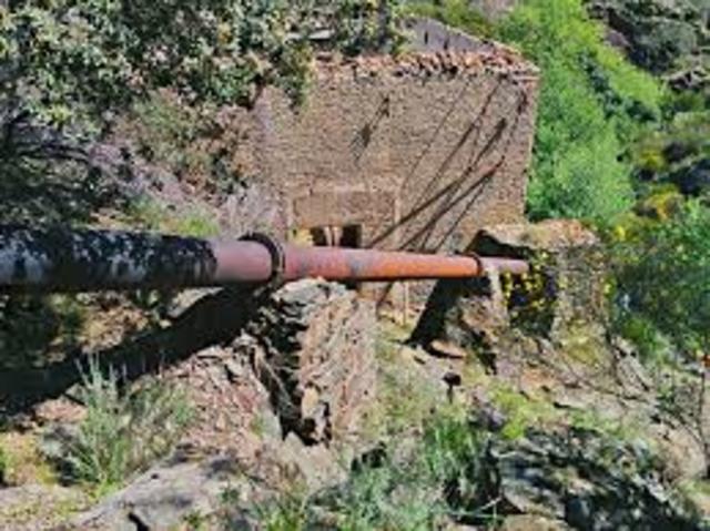 CONSTRUCCIÓN DE LA CENTRAL HIDROELÉCTRICA DE LA CERVIGONA