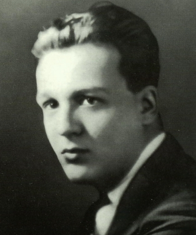 Stanley Weinbaum writes short story that predicts that future!