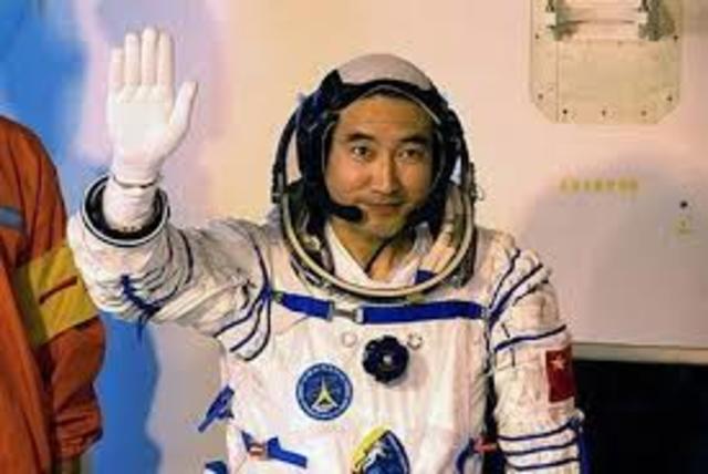 First Chinese space walk