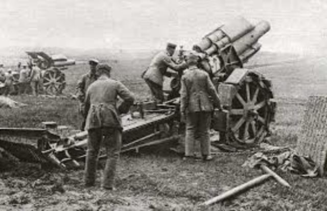 El Imperio Otomano firma un armisticio.