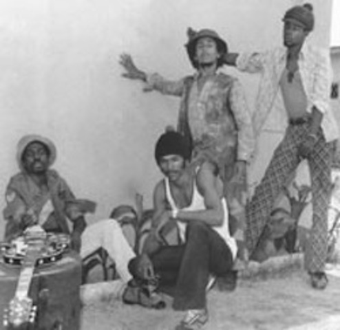 Marley gets signed with Island Records