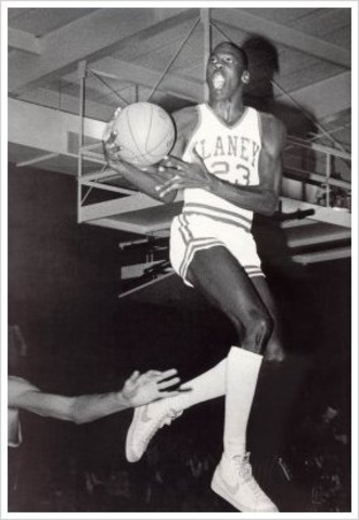 Michael Jordan plays in highschool.