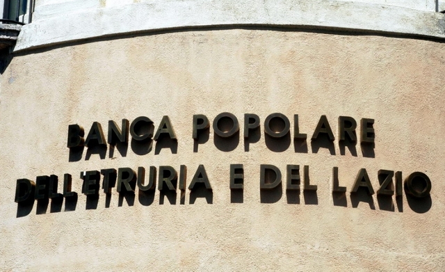 Salvabanche, perde tutti risparmi: pensionato suicida a Civitavecchia
