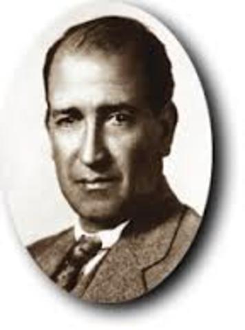 Agustín Víctor Casasola inicia el fotoreportaje