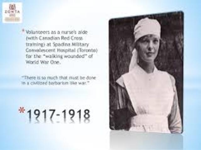 Amelia Earhart volunteered as a nurse