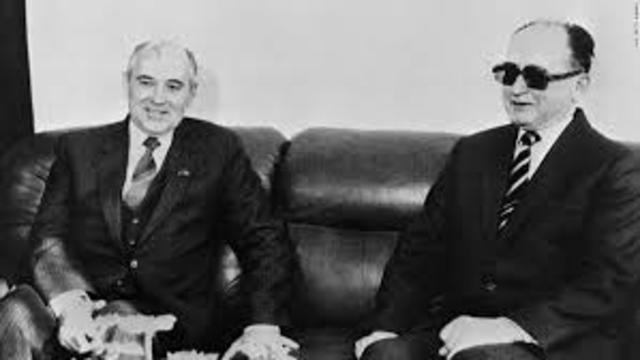 Mikhail Gorbachev becomes leader of the Soviet Union