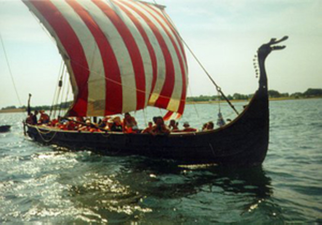 Erobrings- og plyndringstogter finder sted