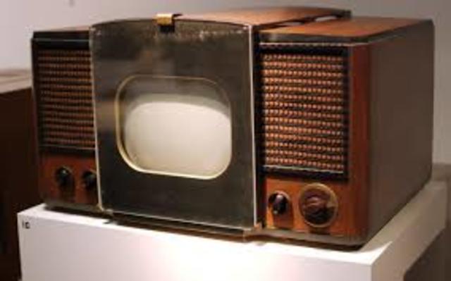 What did the first television look like