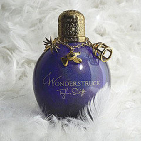 Swift releases her first fregrance