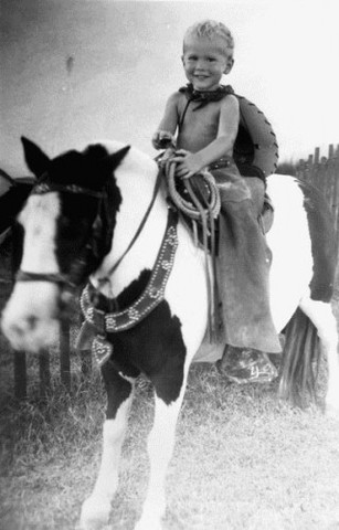 George moves in 1948