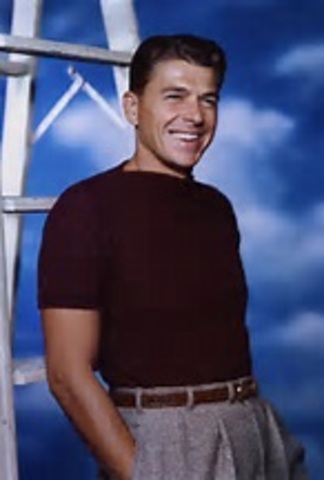 Reagan makes a hesitant run for the presidency