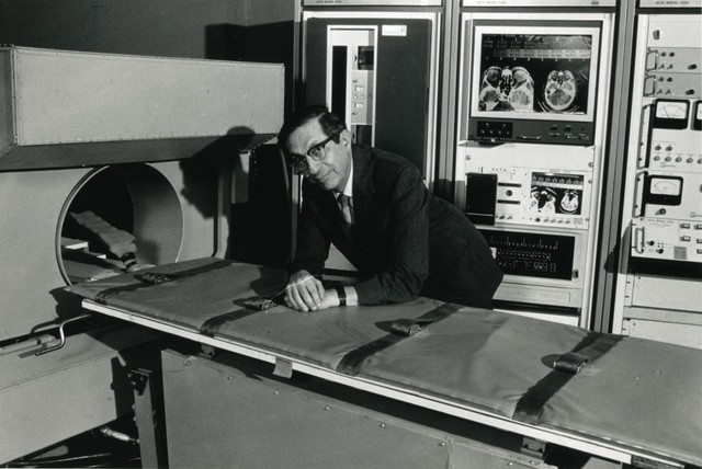 Robert S. Ledley invents full body CAT-Scans