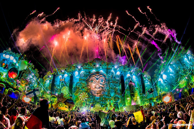 "TOMORROWLAND"