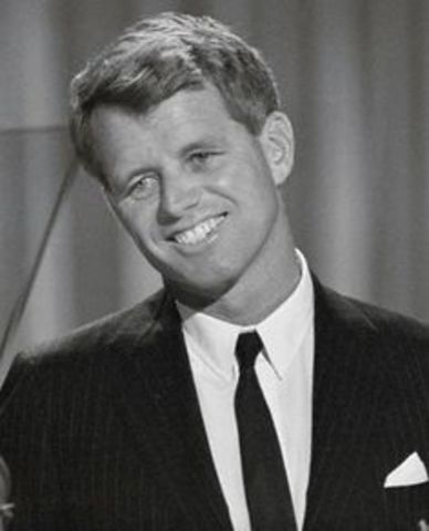 Robert Francis got born in Brookelin in USA