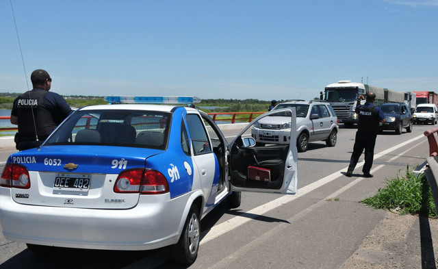 ROBARON UNA CAMIONETA Y LA PLOTEARON