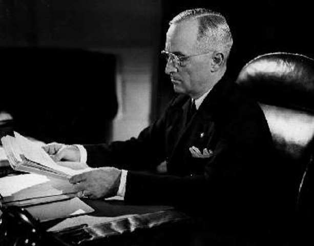 Truman passes a Higher minimum Wage