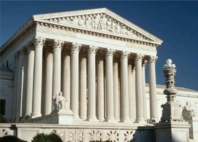 Former Employees Fight to Sue Native American Casino