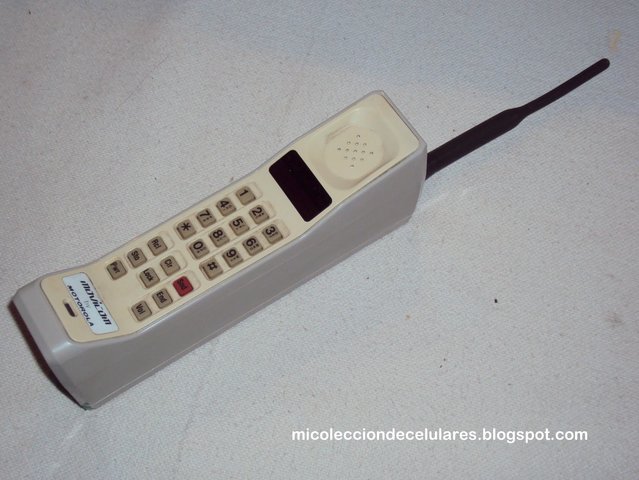 Första prototypen av mobilen