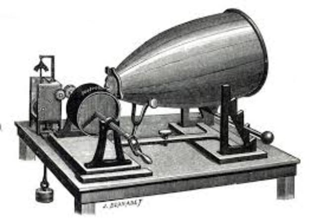 Léon Scott de Martinville creates the phonautograph