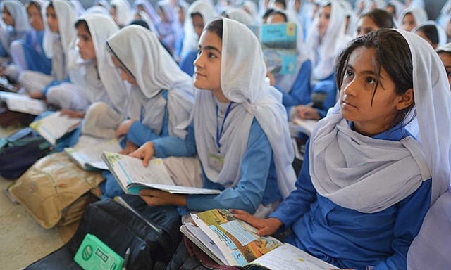 Taliban lifts the band for girls to attend school.