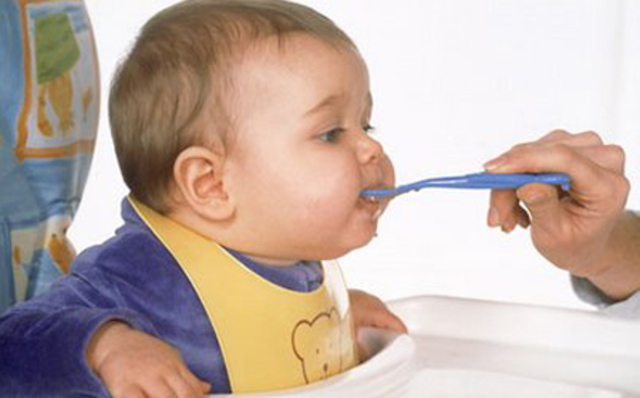 ALIMENTACIÓN DE 4 A 6 MESES