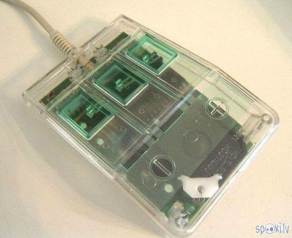 Primer ratón de Logitech